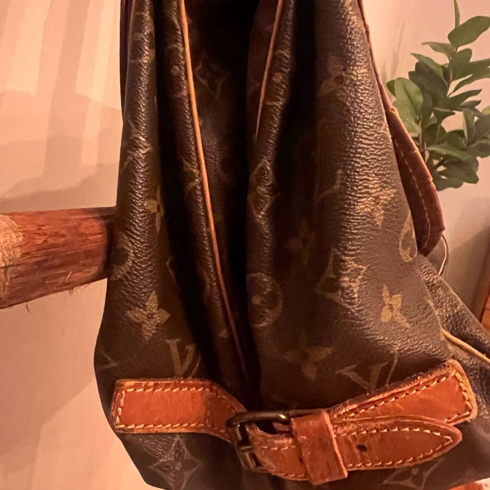 Louis Vuitton Brown Monogram Crossbody Bag - Picture 10 of 10